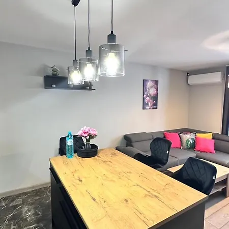 за гости Noa Sift