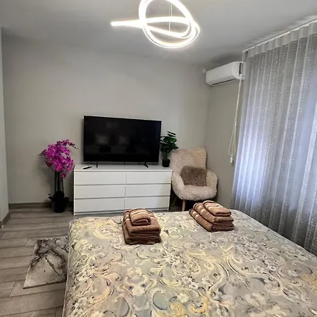 за гости Noa Sift *